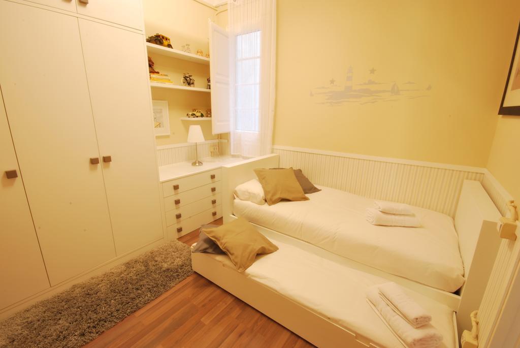 Ferienwohnung Gaudi Sdb Barcelona Exterior foto